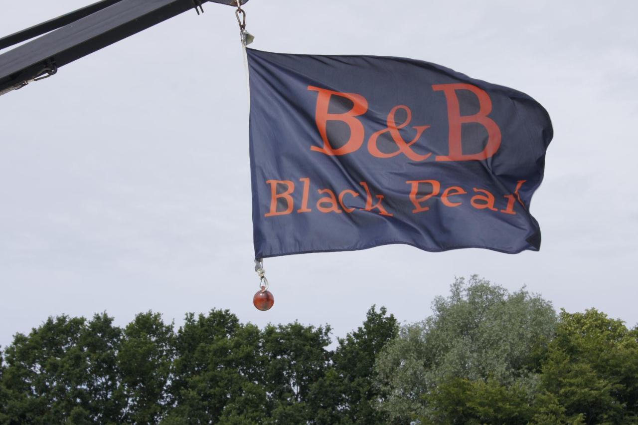 Blackpearl Boat&Breakfast Terneuzen Bagian luar foto